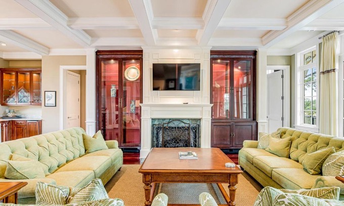 Vanderhorst Plantation House | 31 Salt Cedar