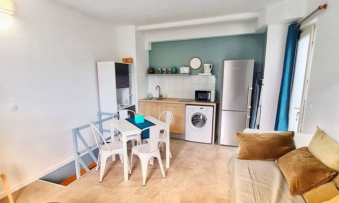 Pierrefitte-sur-Seine Apartment | 32 m2 apartment near Paris, metro line 13 Saint Denis University station.