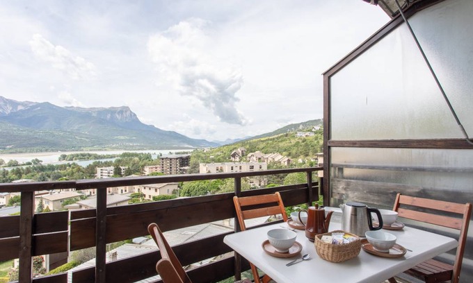 Embrun Apartment | 32 m² Apartment ∙ 4 guests
