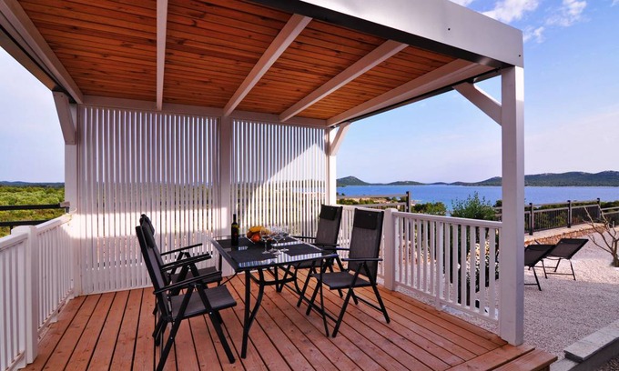 Drage House | 32 m² House ∙ 2 bedrooms ∙ 4 guests