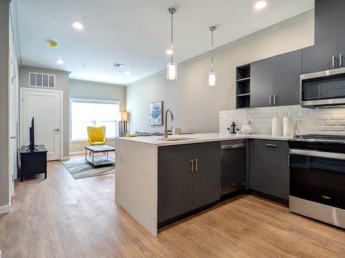 Dunellen Apartment | 327 Modern 1BR Apt Walk to NJT