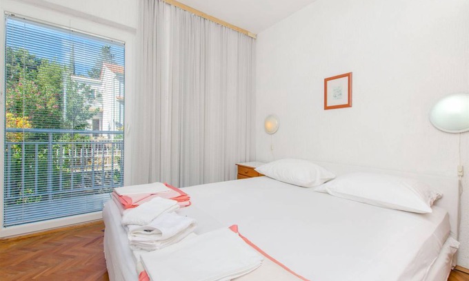 Stari Grad Apartment | 34 m² Apartment ∙ 1 bedroom ∙ 3 guests