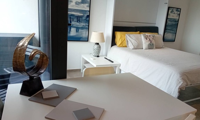 Gibraltar Apartment | 34 m² Studio flat ∙ 1 bedroom ∙ 3 guests