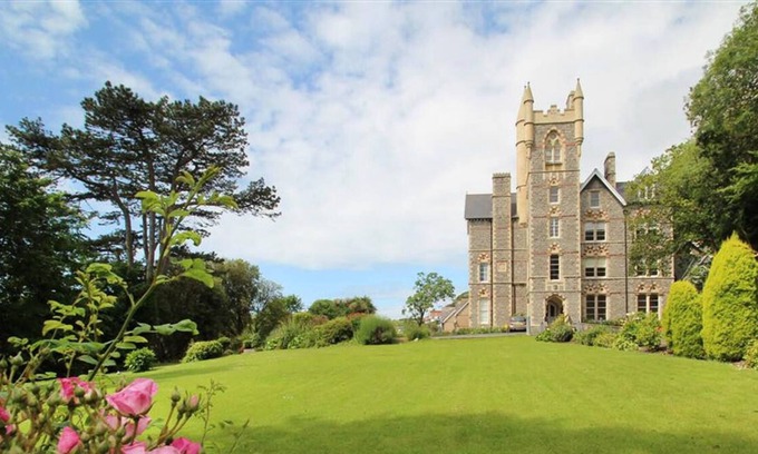 Skewen Apartment | 340 Langland Bay Manor