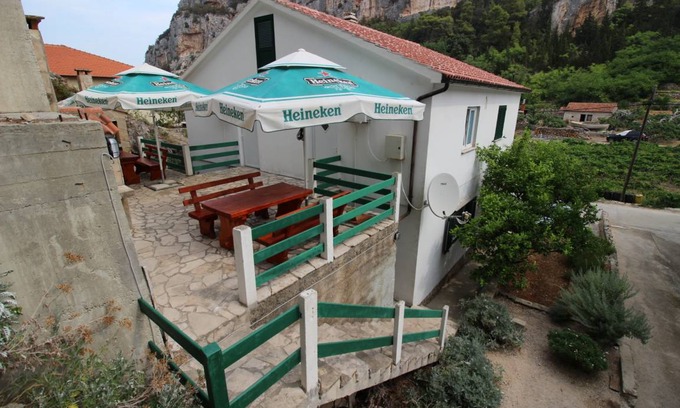 Zastrazisce Apartment | 35 m² Apartment ∙ 2 bedrooms ∙ 4 guests