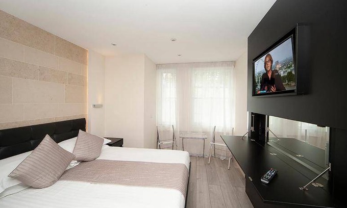 Holland Park Apartment | 35 m² Serviced apartment ∙ 127 guests