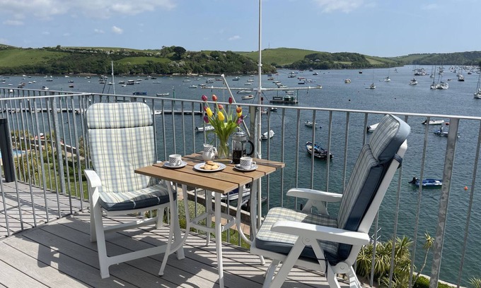 Salcombe Cottage | 36 THE SALCOMBE, with pool in Salcombe