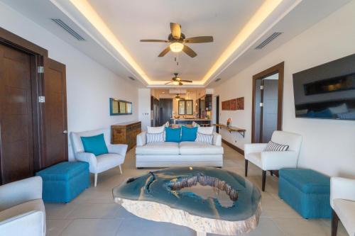 Playa Flamingo Apartment | 360 Splendor 104A-Ocean View Condo With Breakfast