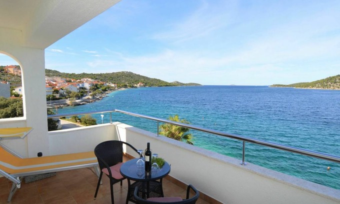 Razanj Apartment | 38 m² Apartment ∙ 1 bedroom ∙ 4 guests