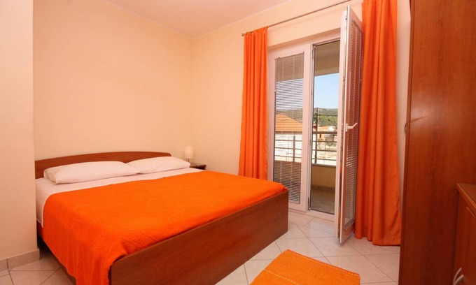 Vinisce Apartment | 39 m² Apartment ∙ 2 bedrooms ∙ 5 guests