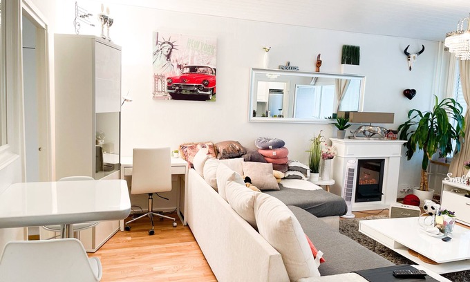 Itainen District Apartment | 3Bed Apartment 18 mins by metro to Helsinki centre
