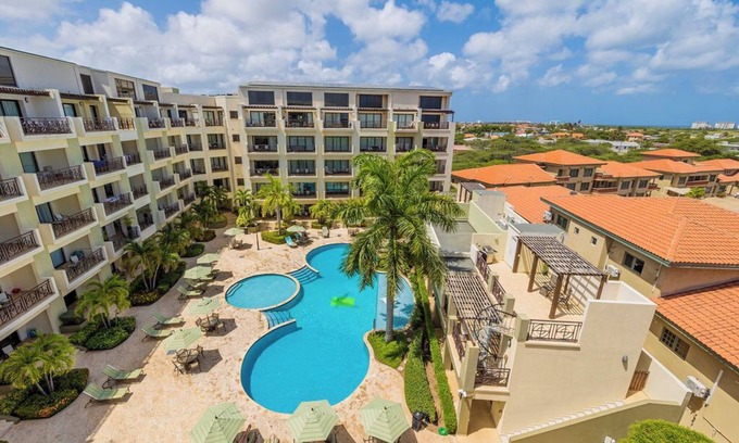 Washington Condo | 3BR 3BA Duplex w/Amazing Views, Pool & Amenities