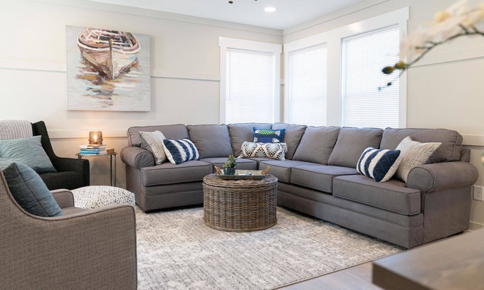Westport House | 3BR at Virginia Street