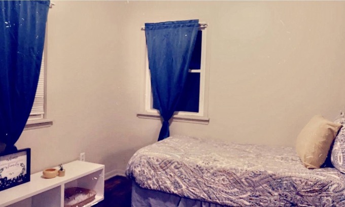 Old Brooklyn House | 3BR Cozy Central Boho Escape