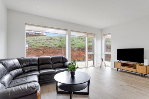 Reykholt House | 3BR Modern & Spacious Golden Circle Home