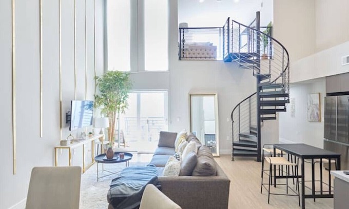 Koreatown Apartment | $3M Penthouse in K-Town with Private Roof Deck