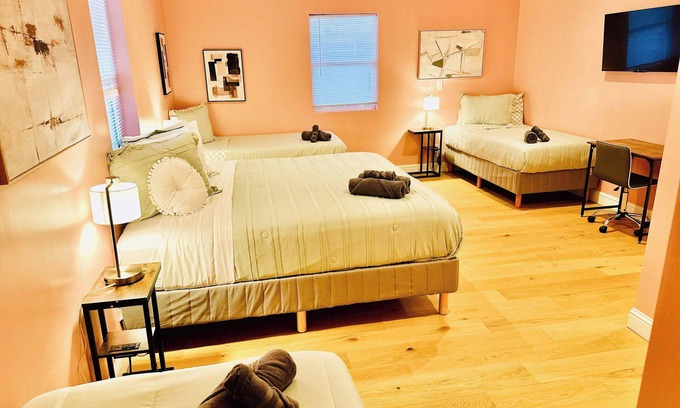 Old Southwest House | 3Masters/3.5Bath/Sleeps13