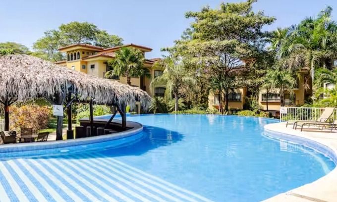 Tamarindo Condo | 3rd floor condo w/balcony pool view