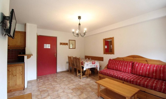 Val Cenis Apartment | 3rd floor, balcony, parking, tv, ski locker, 40m², Val Cenis