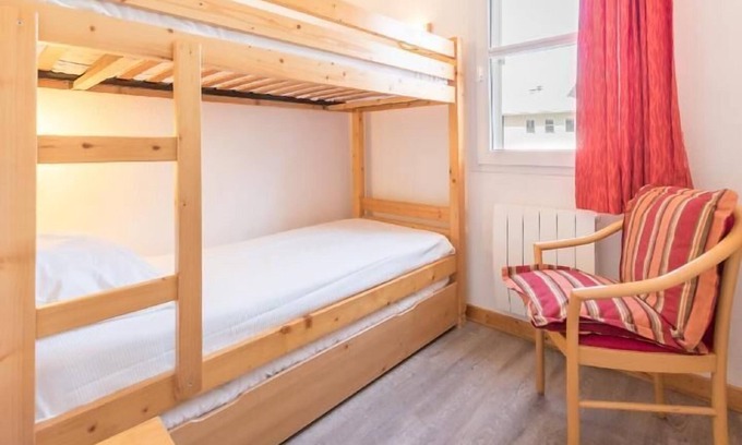 Briancon Apartment | 3rd floor, view mountain, balcony, tv, 33m², Serre Chevalier