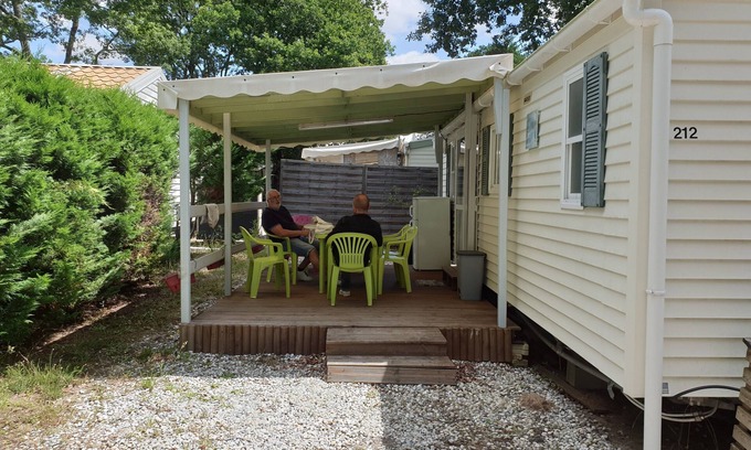 Saint-Paul-les-Dax House | 4/6 PERSON MOBILE HOME ON WARM, FAMILY CAMPSITE PLOT