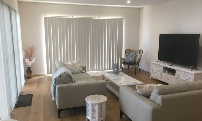 Port Stephens Council Apartment | 4@Alta Mira Three bedroom spacious apartment with high quality furnishings