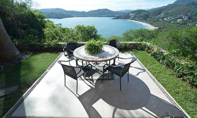 Playa Las Gatas House | 4 Bdrm Waterfront Property Overlooking Playa La Ropa
