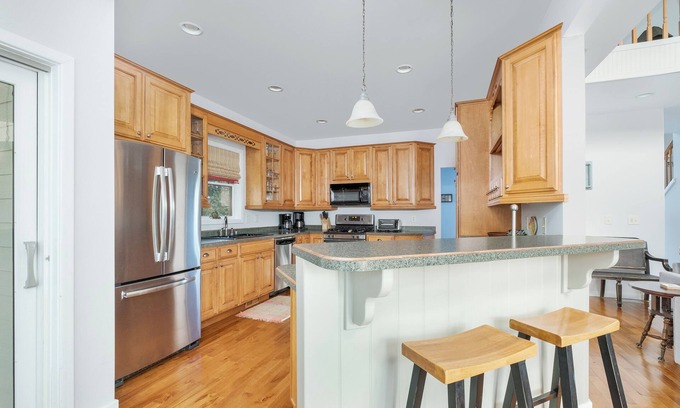 Brigands' Bay House | 4 Bed Canal front in frisco