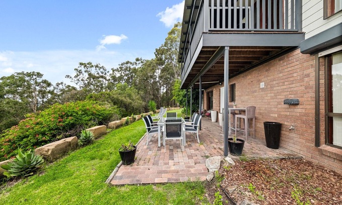 Mudgeeraba House | 4-Bed Hinterland Retreat with Gorgeous Views
