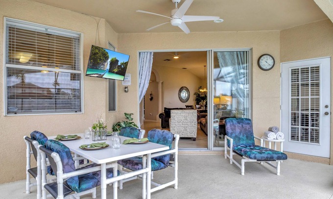 Haines City Villa | 4 Bedroom/4 Bathroom full en-suite Vacation Home with Pool, Spa and Game Room.