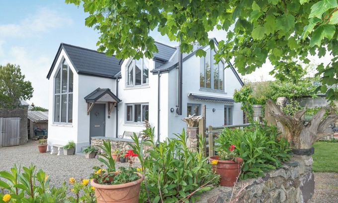 St Davids Cottage | 4 bedroom accommodation in St Davids