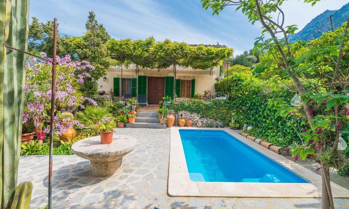 Biniaraix Villa | 4 bedroom accommodation in Fornalutx