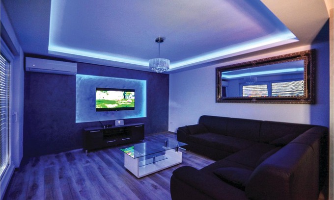 Srinjine House | 4 bedroom accommodation in Srinjine