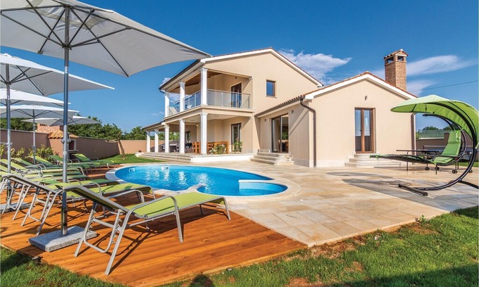 Bibici House | 4 bedroom accommodation in Bibici