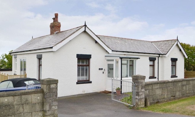 Silecroft Cabin | 4 bedroom accommodation in Silecroft, near Millom