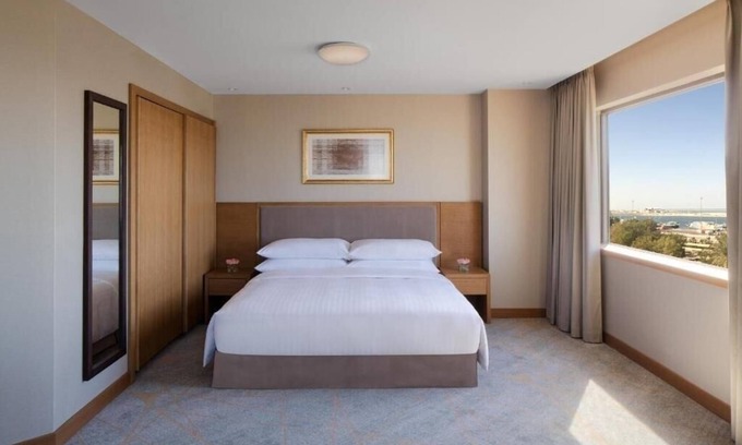 Deira Hotel | 4 Bedroom Apartment Near Gold Souk Metro BY E R