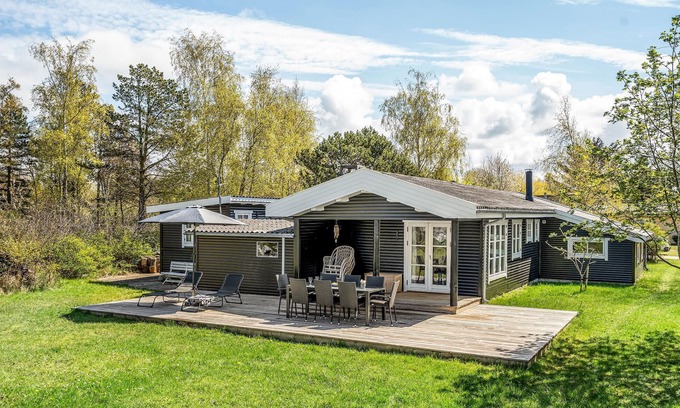 Kalundborg House | 4 bedroom awesome home in Kalundborg