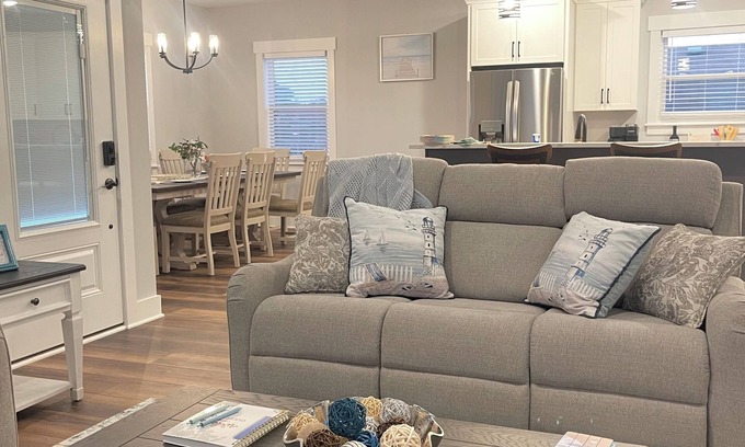 Colington House | 4-bedroom house in brilliant Kill Devil Hills, pet friendly, fenced in backyard