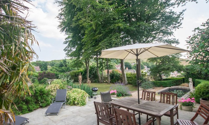 West Lulworth House | 4 bedroom House in Lulworth Cove - DC182