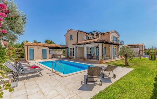 Fazana House | 4 Bedroom Lovely Home In Fazana