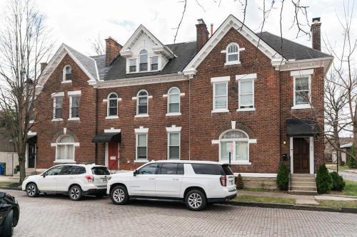 Brewery District House | 4 Bedroom Luxe home in Brewery District