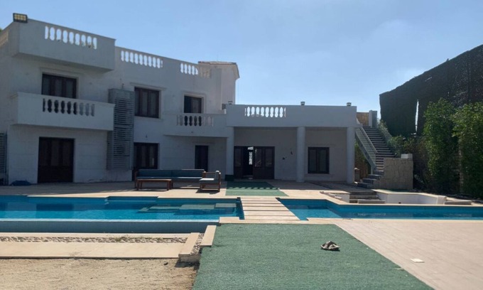 6th of October City Villa | 4-bedroom villa in 6th October with big garden & pool suitable for occassions