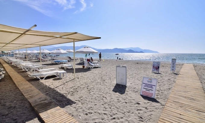 Fethiye City Center Villa | 4 bedroom villa with private pool and beach in a resort with 24/7 security