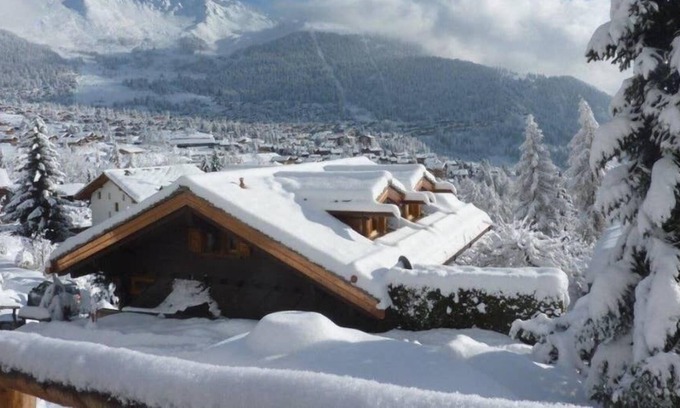 Verbier Ski Chalet | 4 bedrooms apartement, cheminey, Wifi, equiped kitchen, sauna, view, balcon