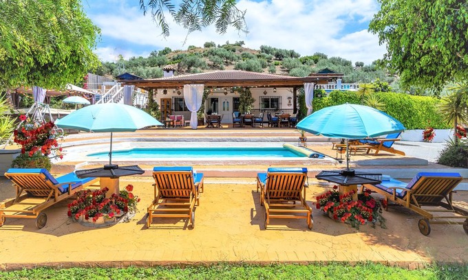 Canillas de Aceituno Villa | 4 Deluxe Country Holiday Homes for 10 guests near beaches, lakes and mountains