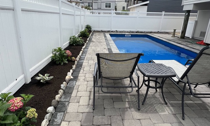 North Beach Haven House | 4 houses from the beach w/brand new pool in LBI