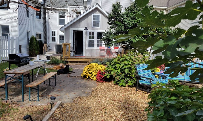 Cape Charles House | 4 min walk to beach, Dog Friendly, Fenced Yard, Firepit, Fireplace,