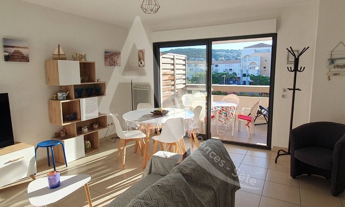 Sete Apartment | 4 pers, résidence standing avec piscine, stationnement privé et terrasse
