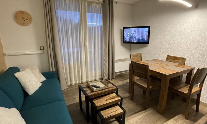 Bergers Apartment | 4-person apartment with balcony in a 4* residence Swimming pool Sauna Golf Outdoor games
