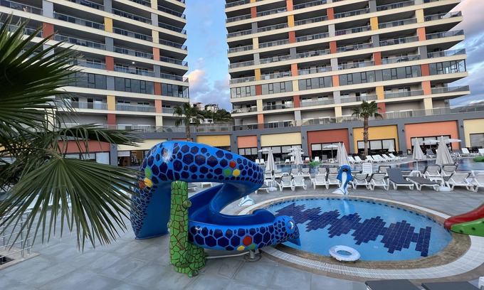 Alanya Villa | 4 Person, Apartment with Shared Pool - AWZ 251